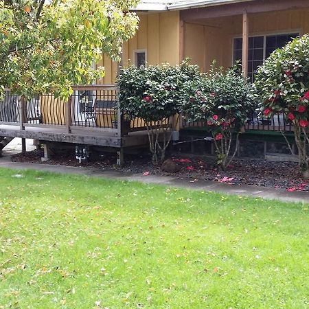 Redwood Inn ウィリッツ エクステリア 写真