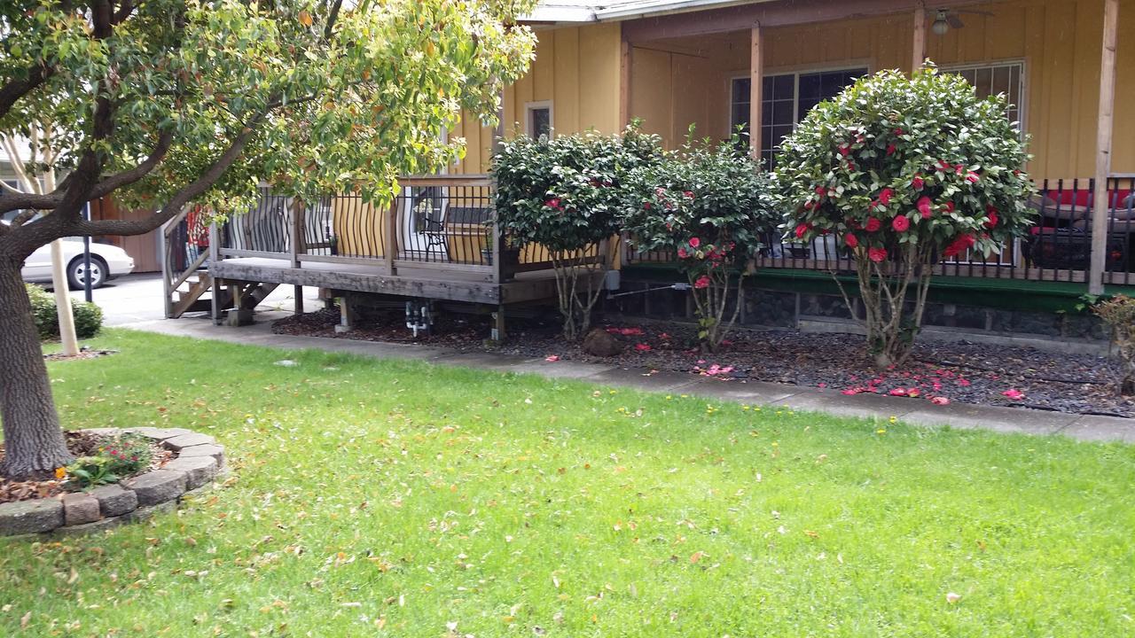 Redwood Inn ウィリッツ エクステリア 写真