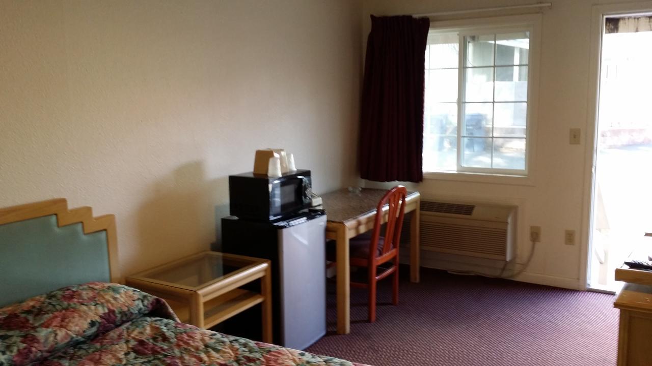 Redwood Inn ウィリッツ エクステリア 写真